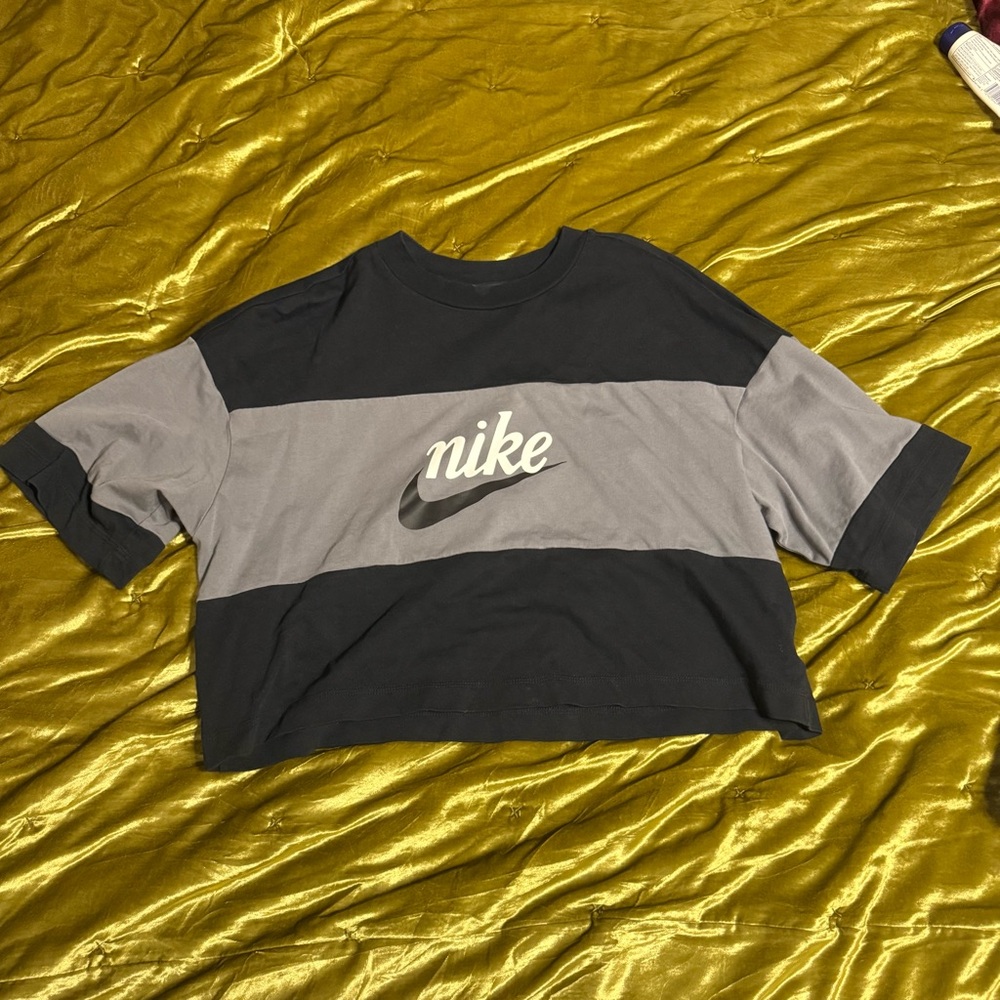 Nike colorblock crop top